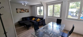 Logement refait à neuf - Clim & Parking privé